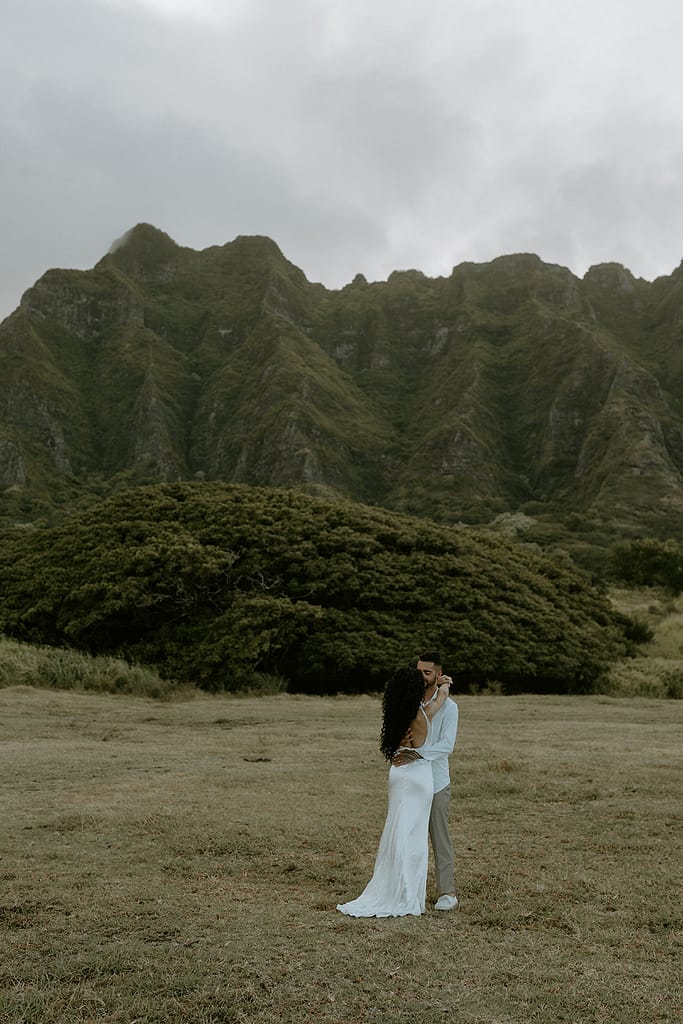 engagement photos in Hawaii