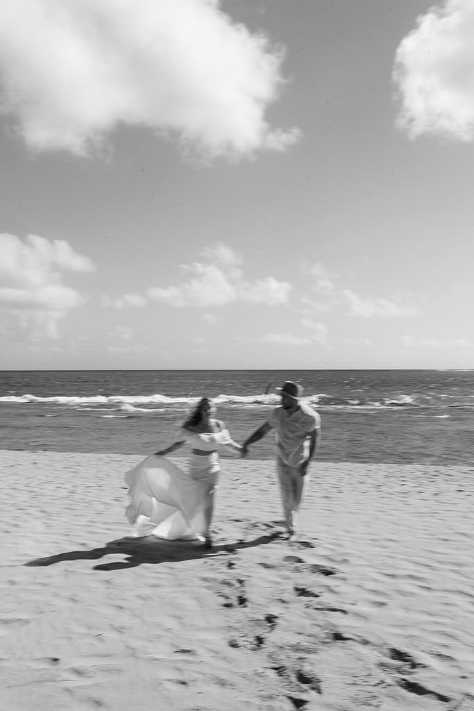 A picturesque sunset setting for a Hawaii elopement, emphasizing the natural beauty of this destination.